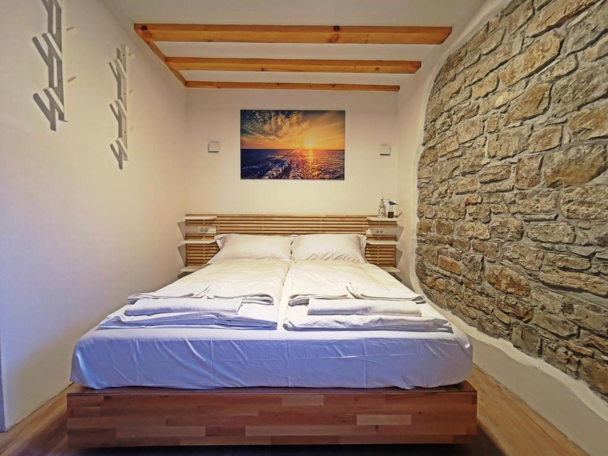 Ribiska Hisa - Old Piran Fisherman'S House المظهر الخارجي الصورة